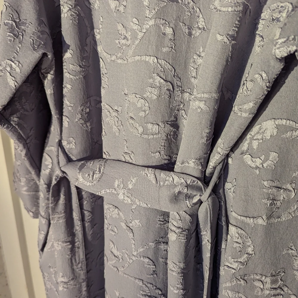 🩶 Oscar de la Renta M Vintage Gray Floral Robe Belted Ribbon Design